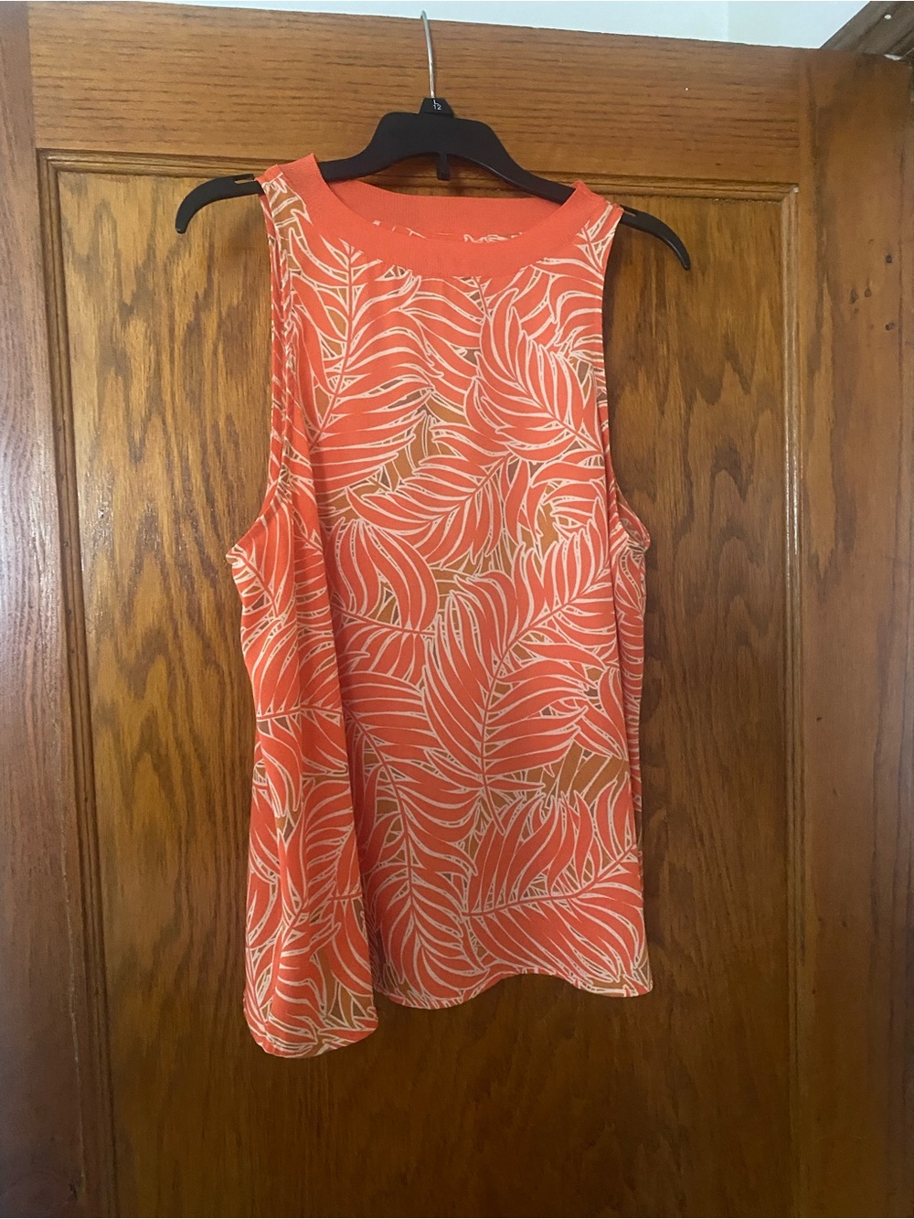 Worthington Coral and Cream Leaf-Print Tank
